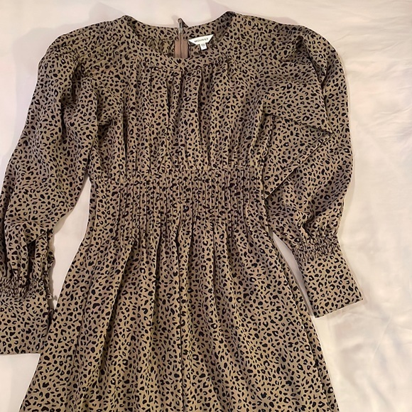 Moussy cheetah print midi dress with puff sleeves - Picture 1 of 5